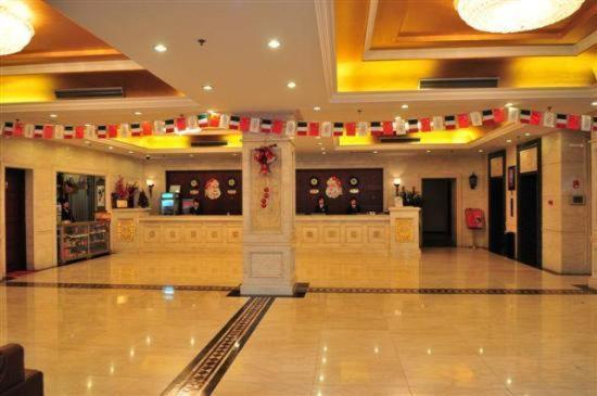 Holiday Inn Express Shangdi Beijing By Ihg L Next To Yuanmingyuan Park & Subway & Qinghe Railway Station & Beijing Sport University L Taxi 15 Minutes To Summer Palace & Peking University & Tsinghua University L 20 Minutes To Badaling Great Wall By Ra Exterior foto